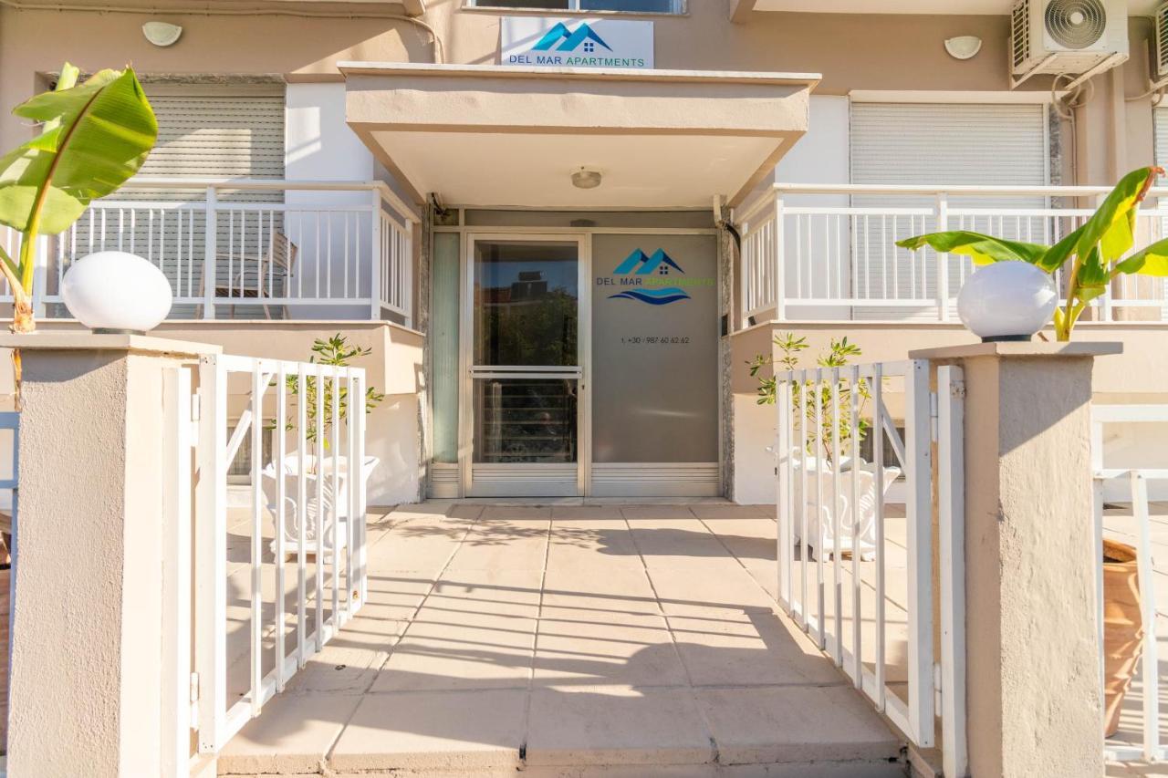 Del Mar Ii Apartment